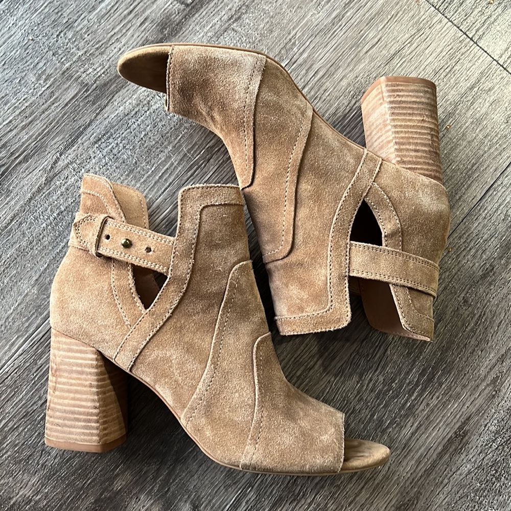 Joe’s Jeans suede peep-toe booties - Picture 4 of 7